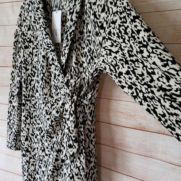 Zara Animal Print Jumpsuit/Romper Wrap Front Tie Long Sleeve - Picture 8 of 15
